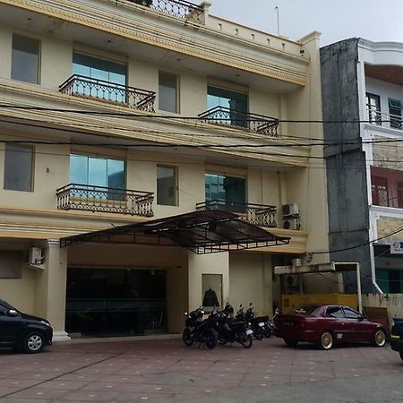 Hotel Harapan Makassar Kültér fotó